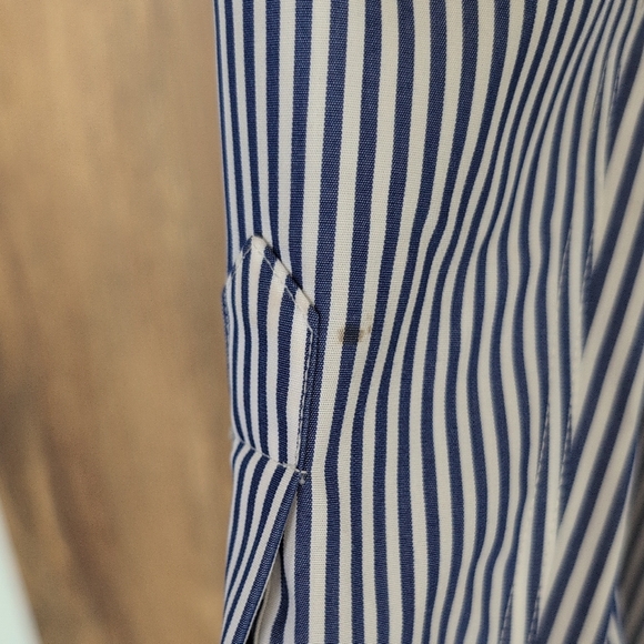 Lauren Ralph Lauren Striped Women's Non Iron Button Down Shirt XS F104 - Picture 5 of 5
